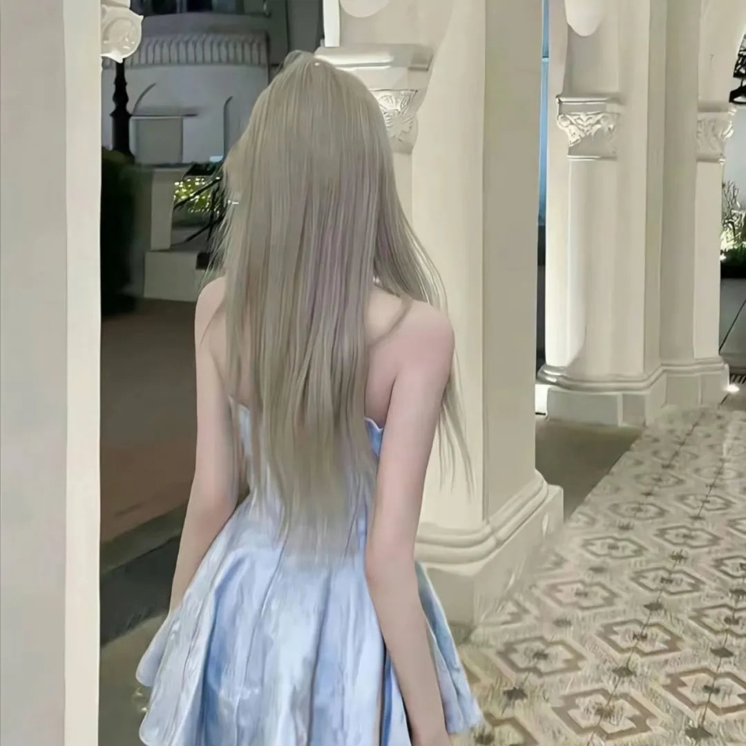公园里的女孩